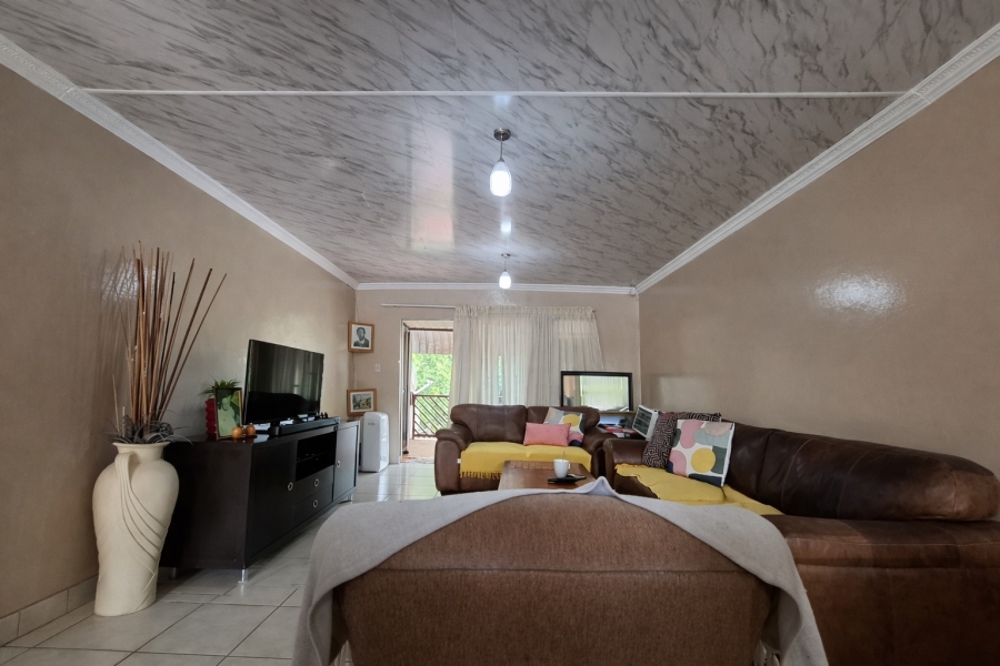 2 Bedroom Property for Sale in Safari Gardens North West